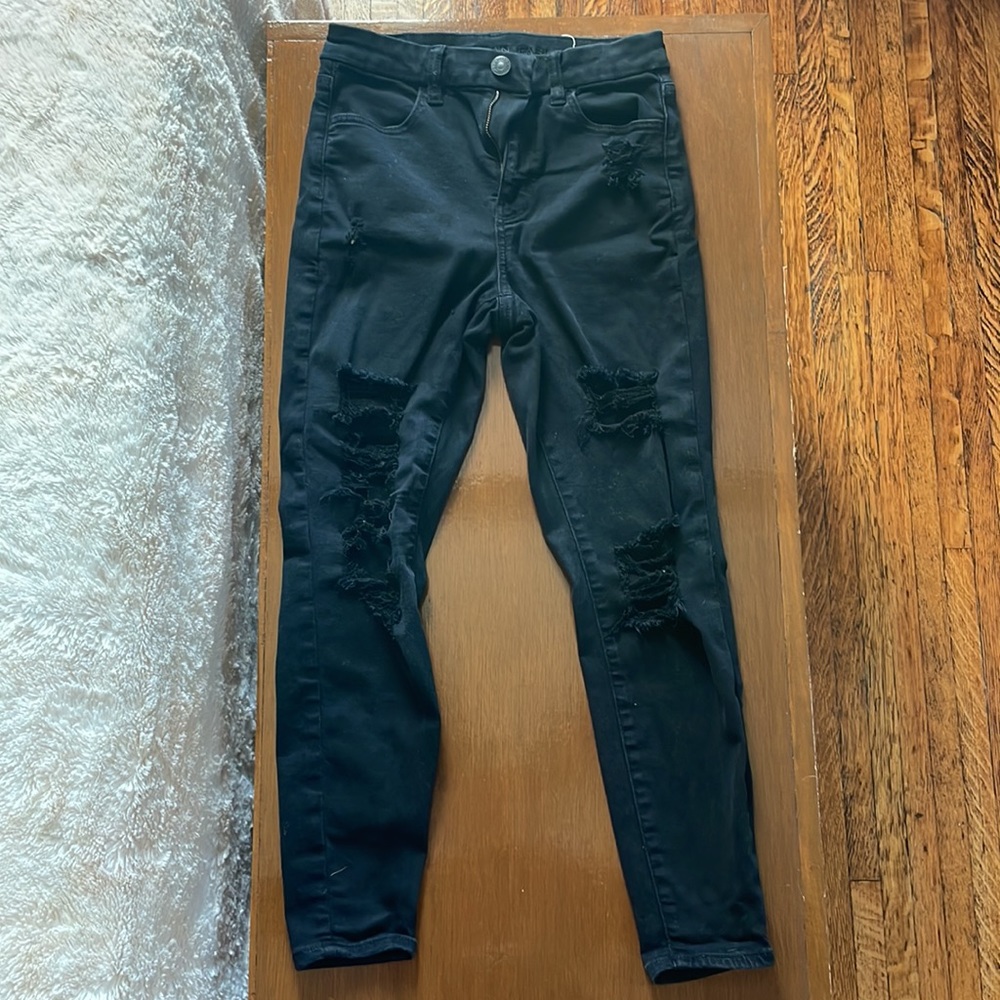 Holey black jeans American Eagle 4short - Picture 2 of 5